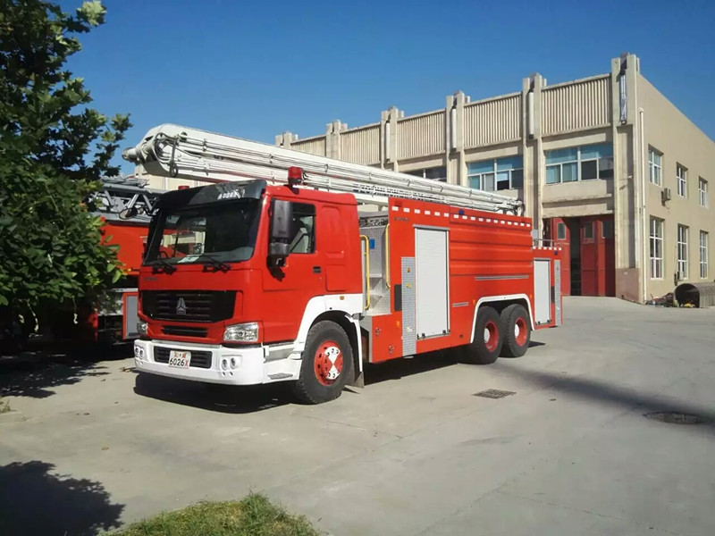 重汽8-16吨消防车