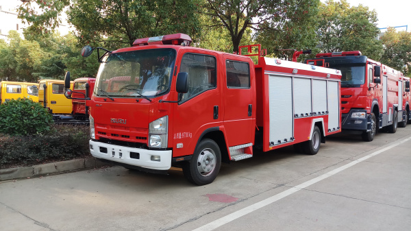 五十铃5吨消防车(1).jpg